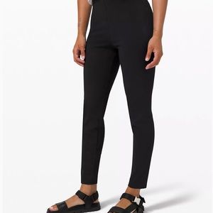 Lulu lemon Here to There pants